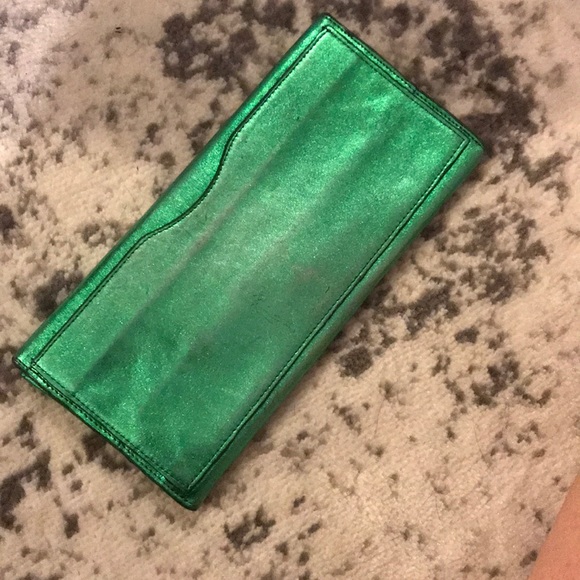 Metallic green clutch - Picture 6 of 6